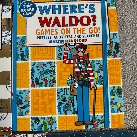Where’s Waldo 10 book set - Picture 4 of 11